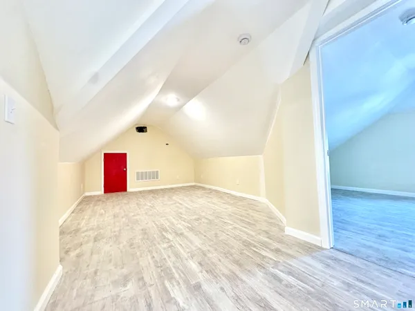 $1,000 | 129-131 Highland Avenue, Unit 4, Waterbury, CT 06708