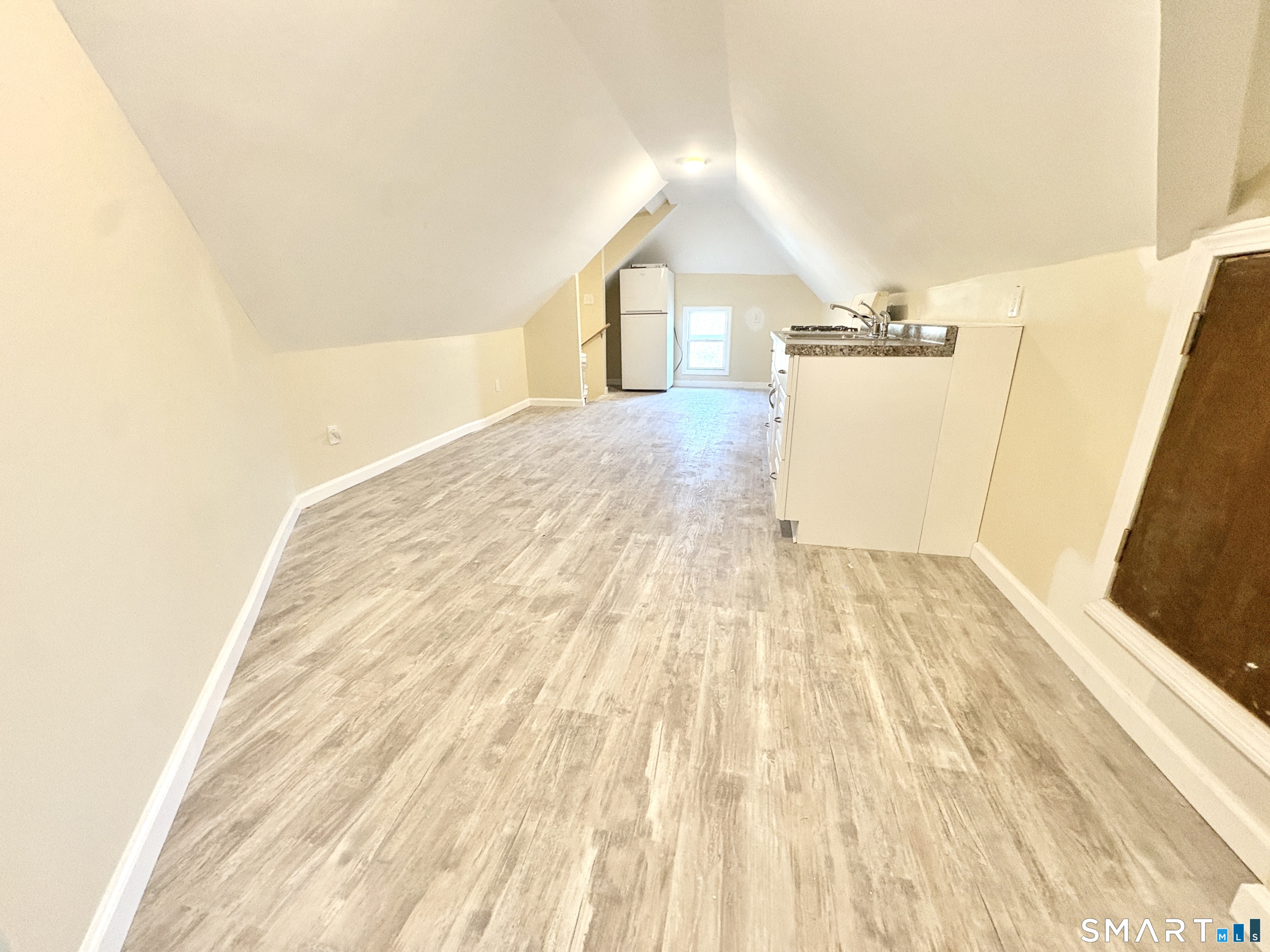 129-131 Highland Avenue, Unit 4 Waterbury, CT 06708 - Photo 8 of 11