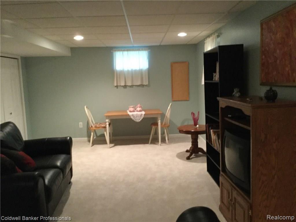 2207 Crystal Drive, Unit 20 Rochester Hills, MI 48309 - Photo 19 of 20