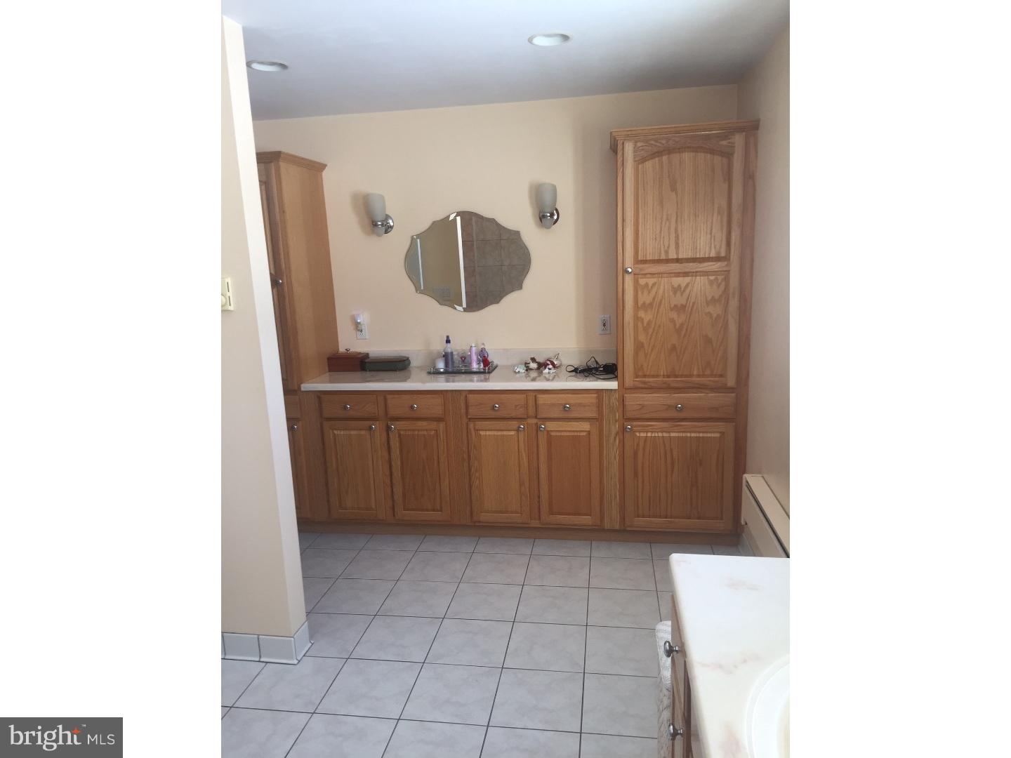 192 Kinsey Road Harleysville, PA 19438 - Photo 13 of 25 Bathroom
