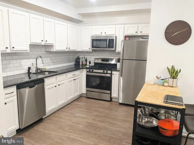 $1,425 | 4114 Lauriston Street, Unit 101, Philadelphia, PA 19128