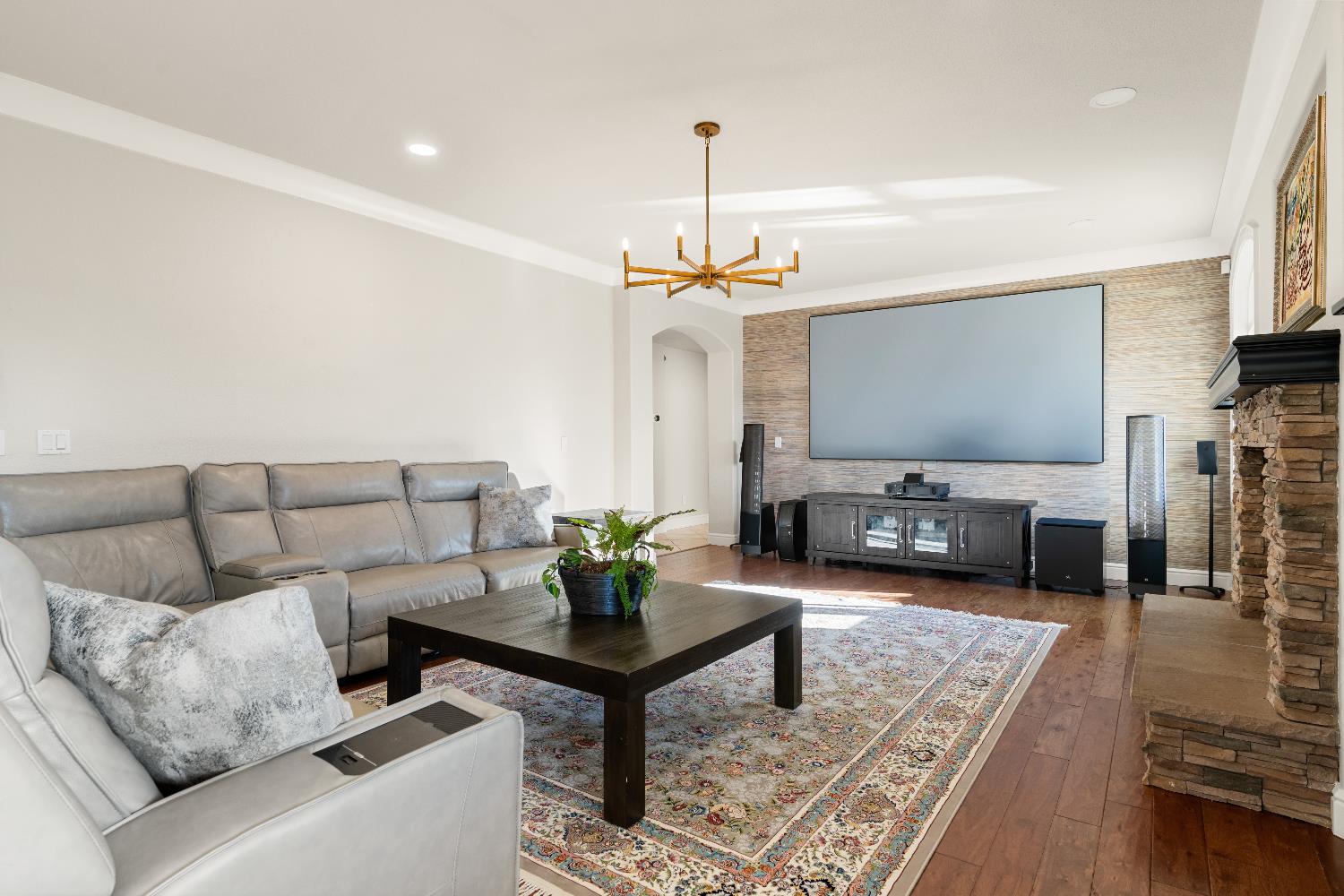 1580 Vista Ridge Way Roseville, CA 95661 - Photo 16 of 58 a living room with furniture and a flat screen tv