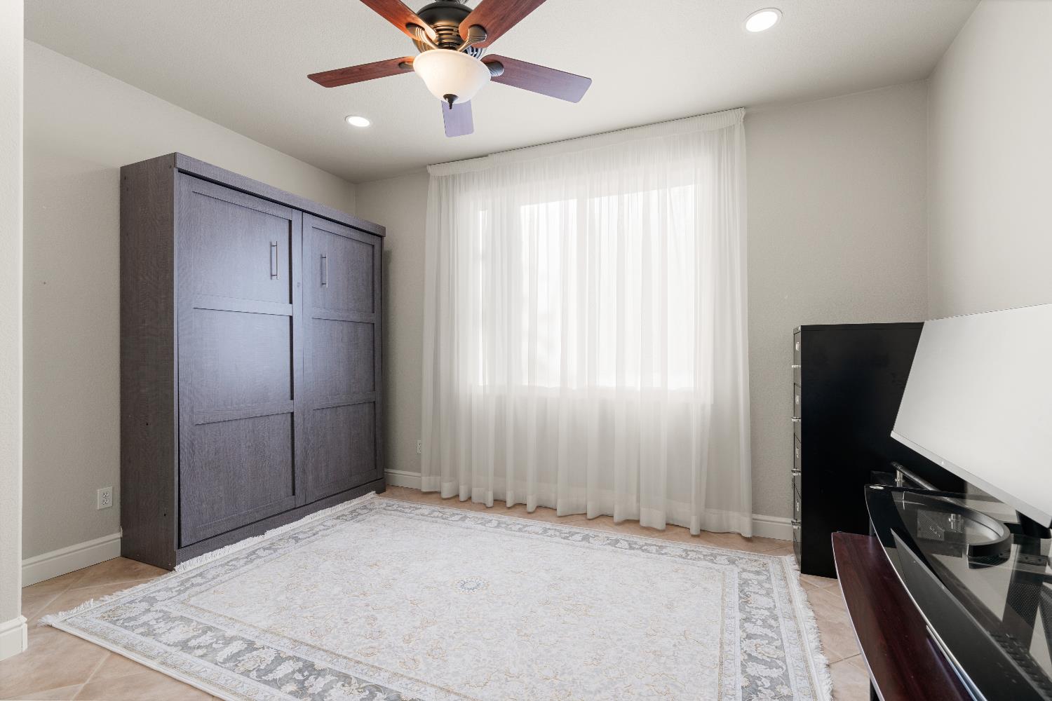 1580 Vista Ridge Way Roseville, CA 95661 - Photo 20 of 58