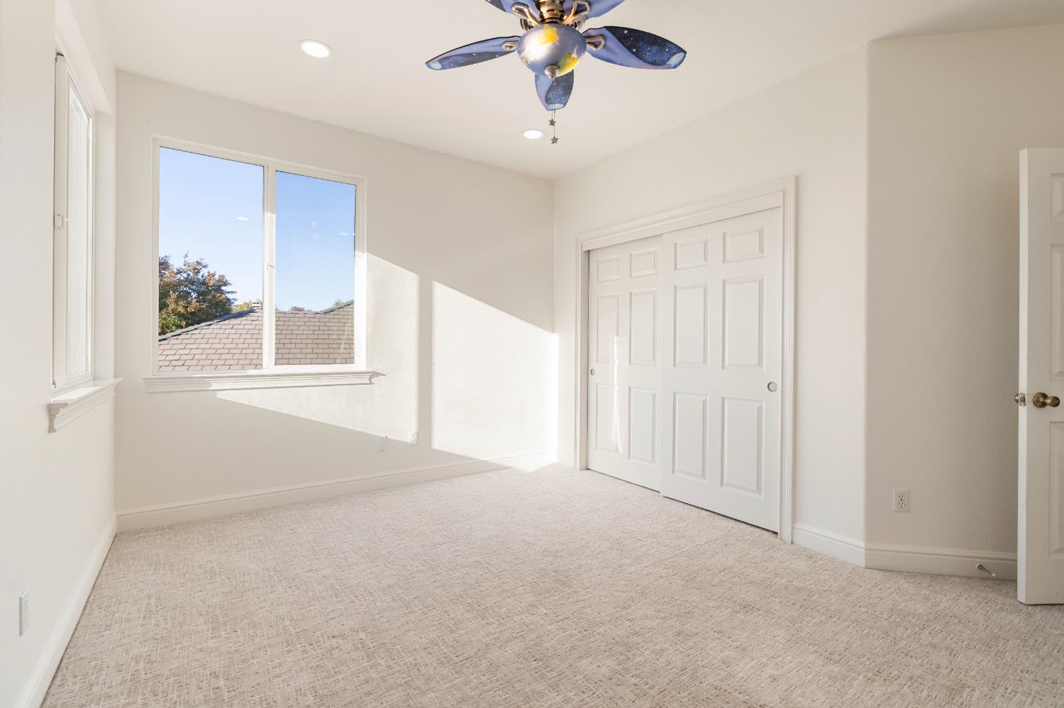 1580 Vista Ridge Way Roseville, CA 95661 - Photo 31 of 58 a view of an empty room with a window
