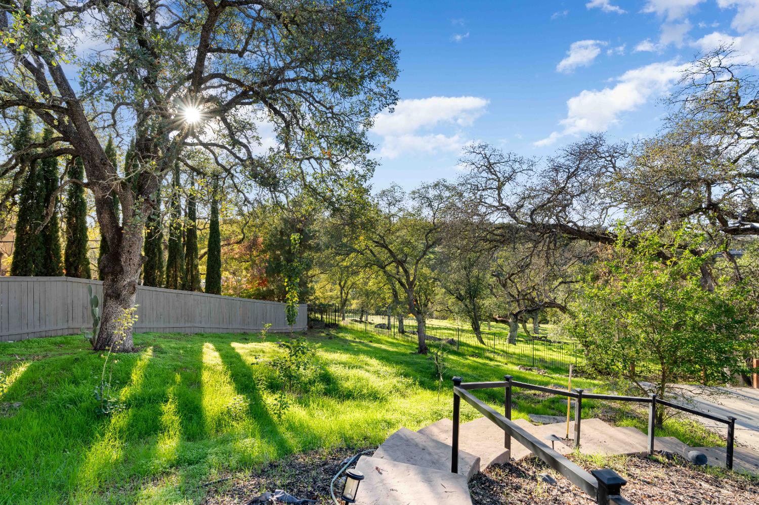 1580 Vista Ridge Way Roseville, CA 95661 - Photo 50 of 58 a view of an outdoor space