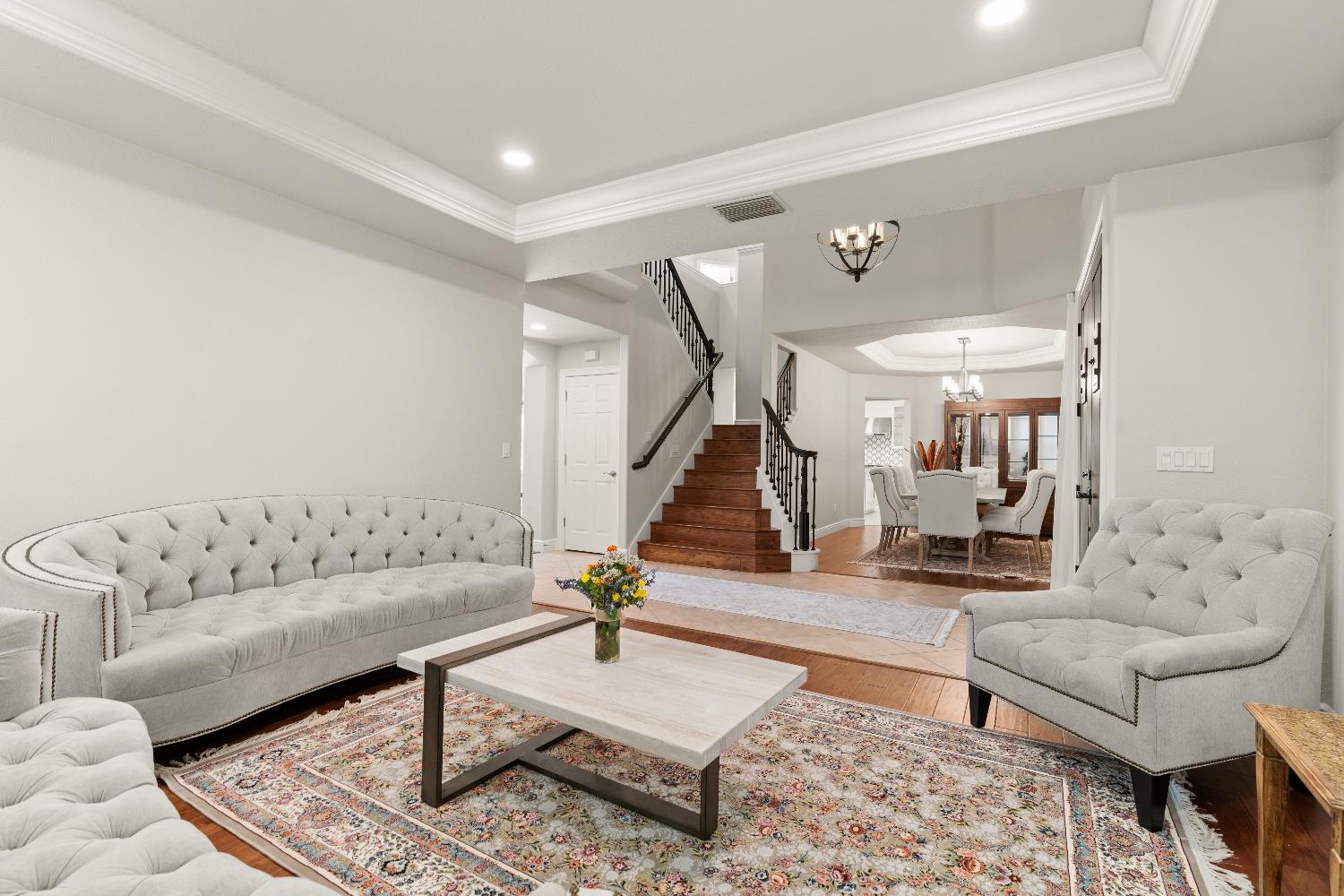 1580 Vista Ridge Way Roseville, CA 95661 - Photo 6 of 58 a living room with furniture and a rug