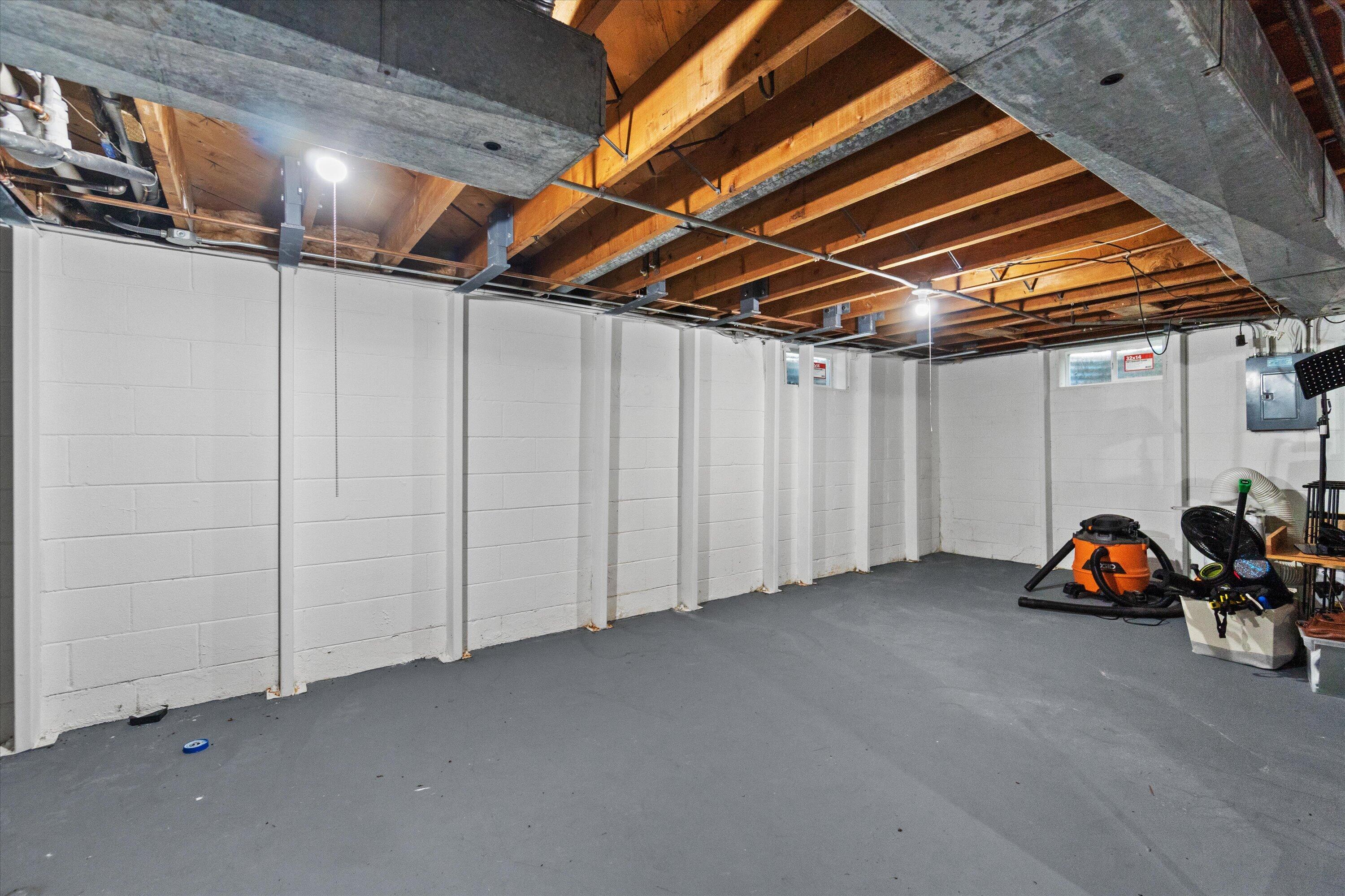1515 South Sunny Slope Road New Berlin, WI 53151 - Photo 23 of 32 Storage Galore