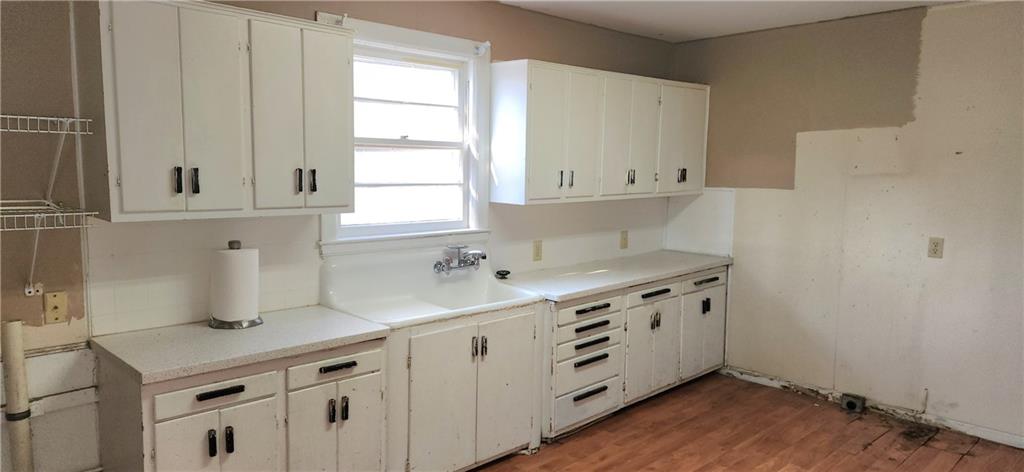 202 South Metcalf Road Louisburg, KS 66053 - Photo 4 of 15