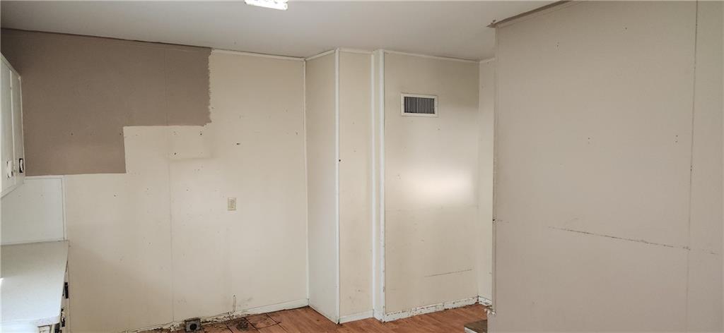 202 South Metcalf Road Louisburg, KS 66053 - Photo 6 of 15