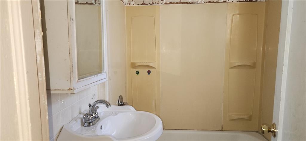 202 South Metcalf Road Louisburg, KS 66053 - Photo 7 of 15