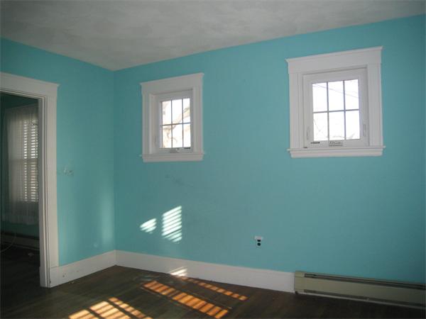 108 Rhoda Street Quincy, MA 02169 - Photo 8 of 30 Gallery Image 8