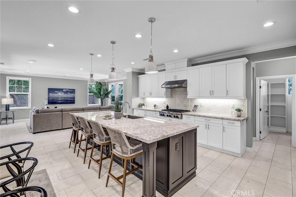 119 Patton Way Tustin, CA 92782 - Photo 12 of 58