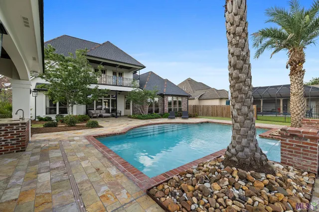 $1,075,000 | 3203 Lexington Lakes Avenue, Baton Rouge, LA 70810