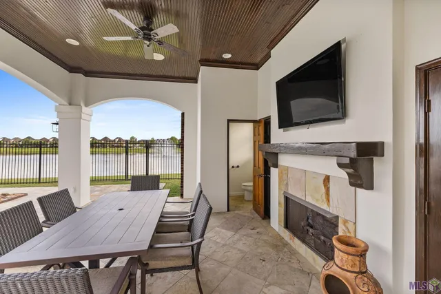 $1,075,000 | 3203 Lexington Lakes Avenue, Baton Rouge, LA 70810