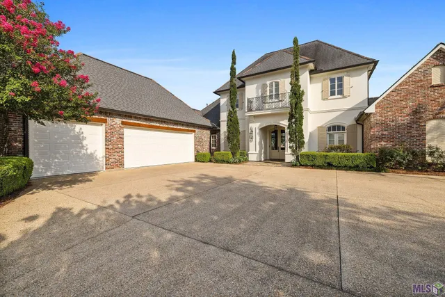 $1,075,000 | 3203 Lexington Lakes Avenue, Baton Rouge, LA 70810