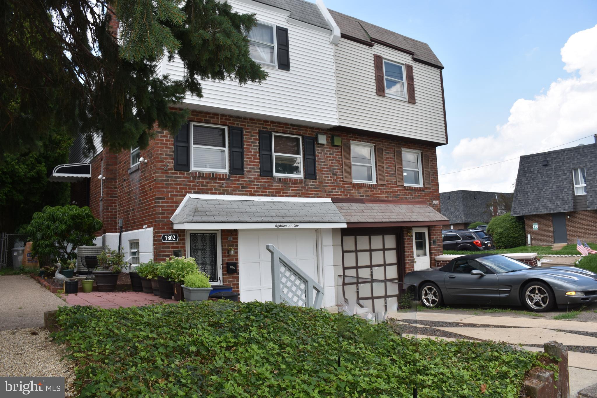 1802 Tomlinson Road Philadelphia, PA 19116 - Photo 3 of 37 Gallery Image 3
