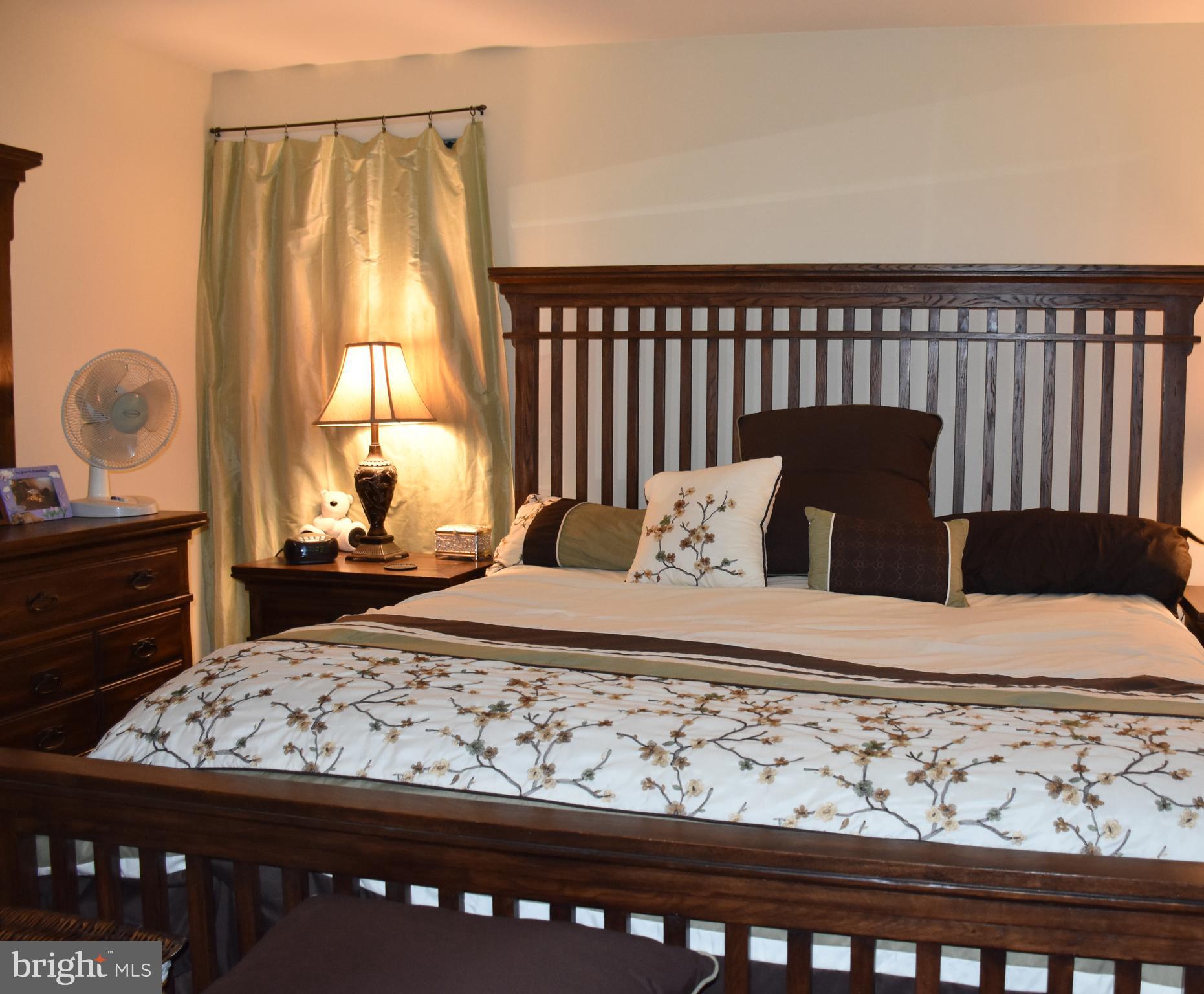 1802 Tomlinson Road Philadelphia, PA 19116 - Photo 27 of 37 Gallery Image 27