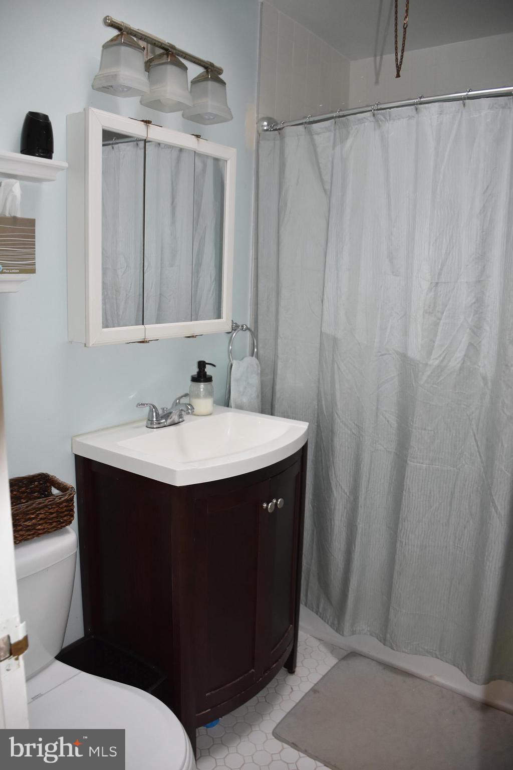 1802 Tomlinson Road Philadelphia, PA 19116 - Photo 32 of 37 Gallery Image 32