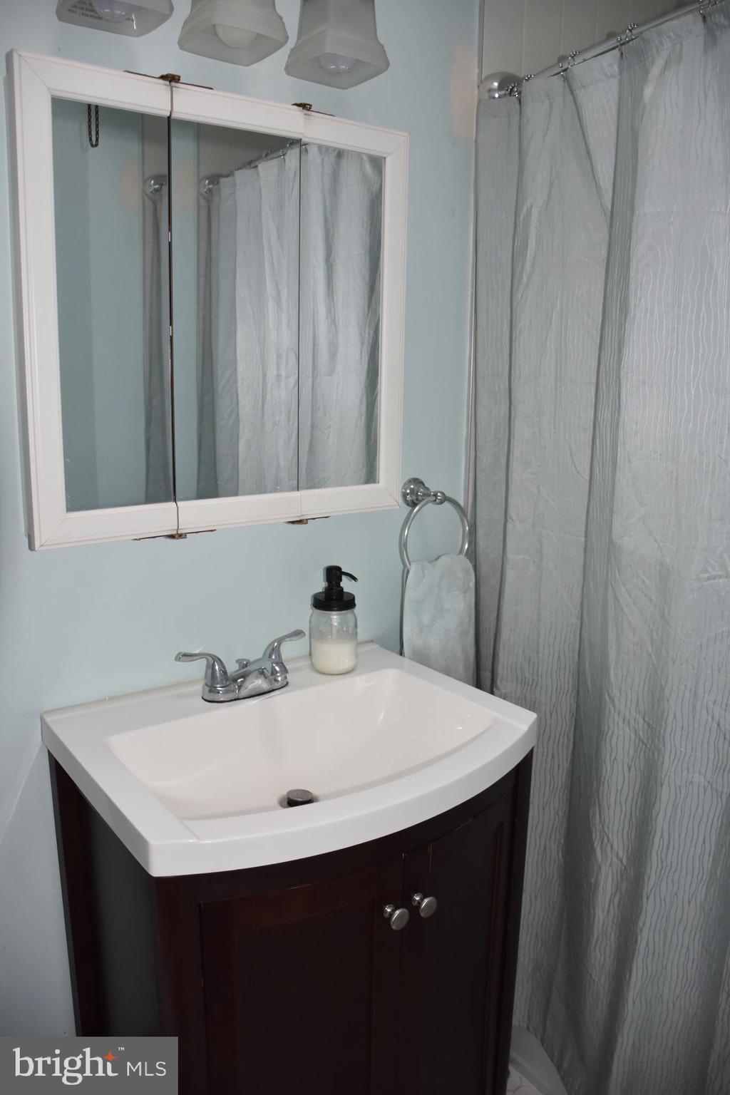 1802 Tomlinson Road Philadelphia, PA 19116 - Photo 33 of 37 Gallery Image 33