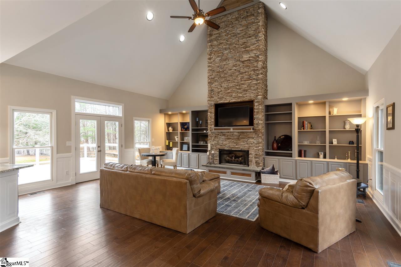 312 Mountain Summit Road Travelers Rest, SC 29690 - Photo 2 of 22 Gallery Image 2