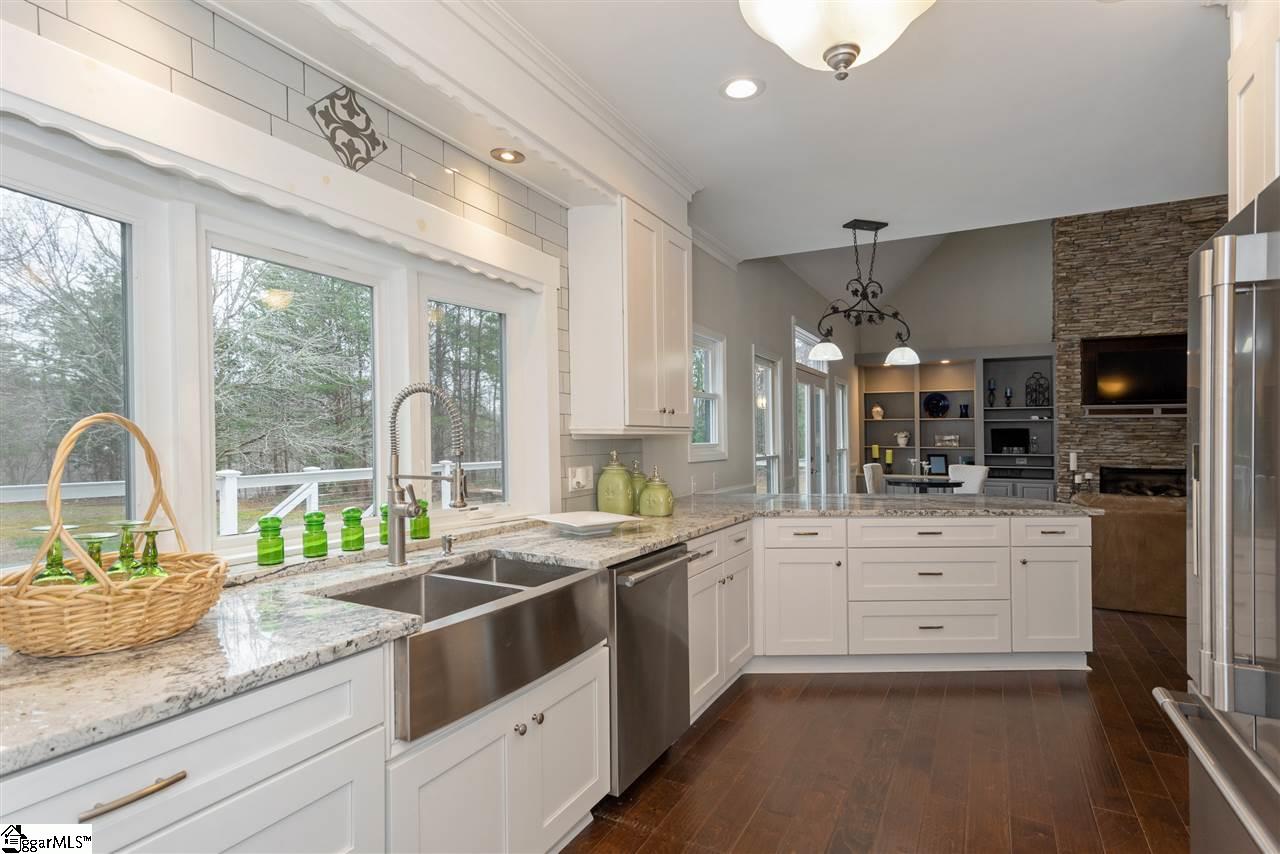 312 Mountain Summit Road Travelers Rest, SC 29690 - Photo 7 of 22 Gallery Image 7