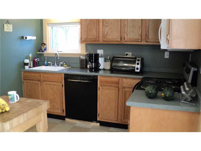 5 Newhall Road Windham, ME 04062 - Photo 8 of 16 Kitchen.
