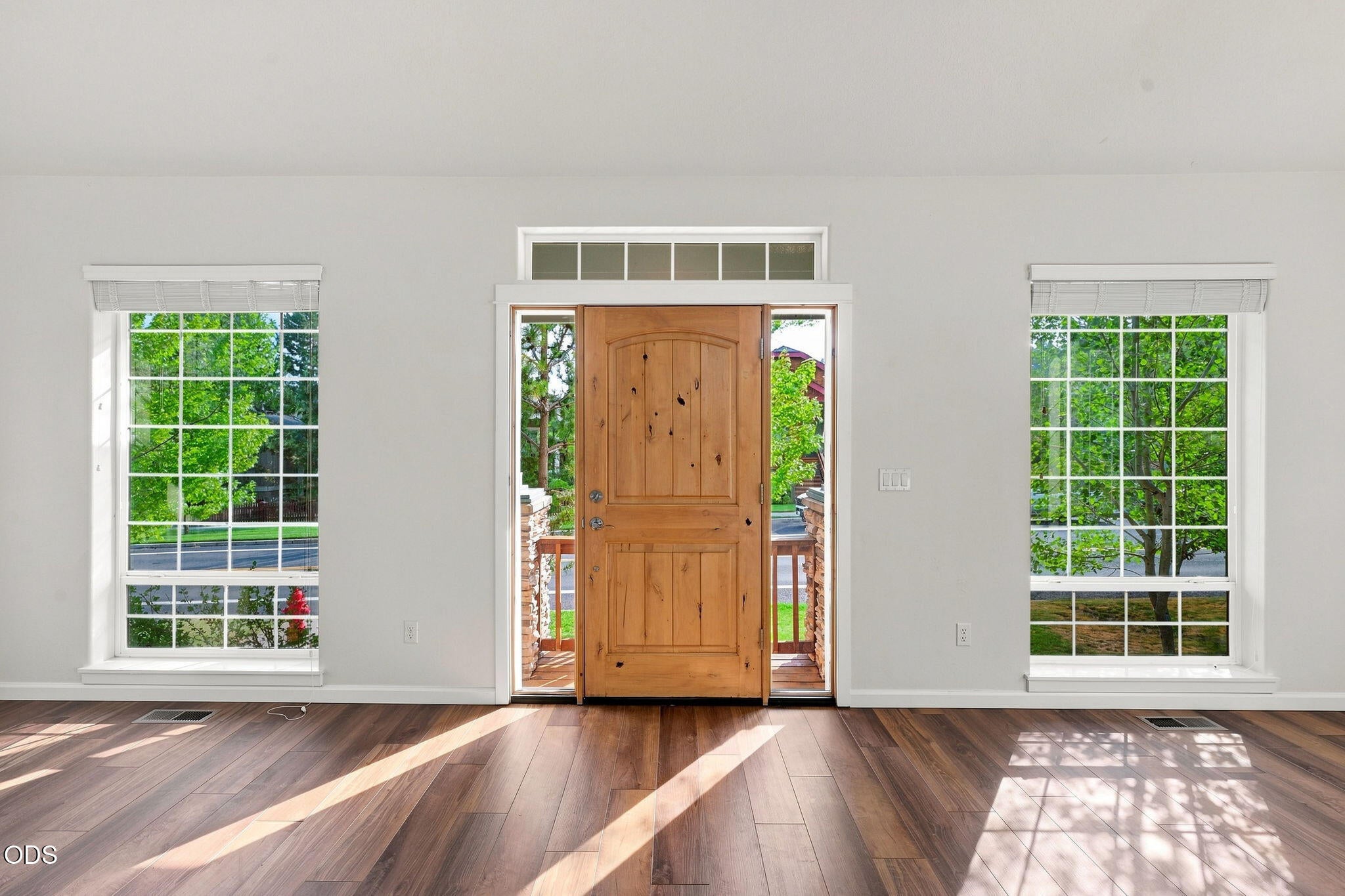 2526 Northwest Awbrey Road Bend, OR 97703 - Photo 4 of 44 Gallery Image 4