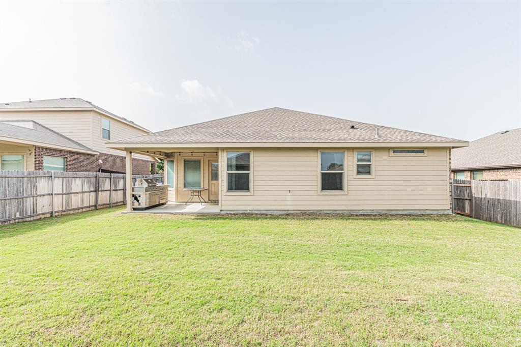 405 Calder Lane Ponder, TX 76259 - Photo 33 of 36