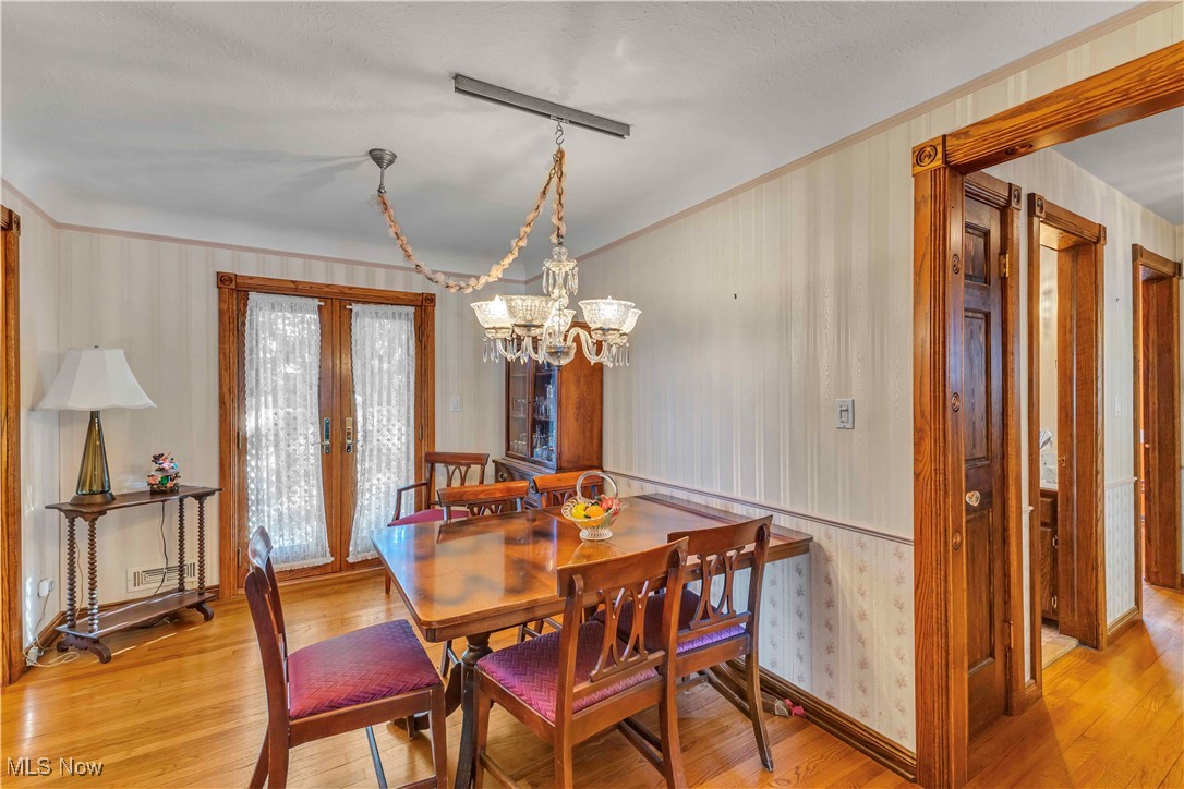 2775 Dentzler Road Parma, OH 44134 - Photo 6 of 43 Gallery Image 6