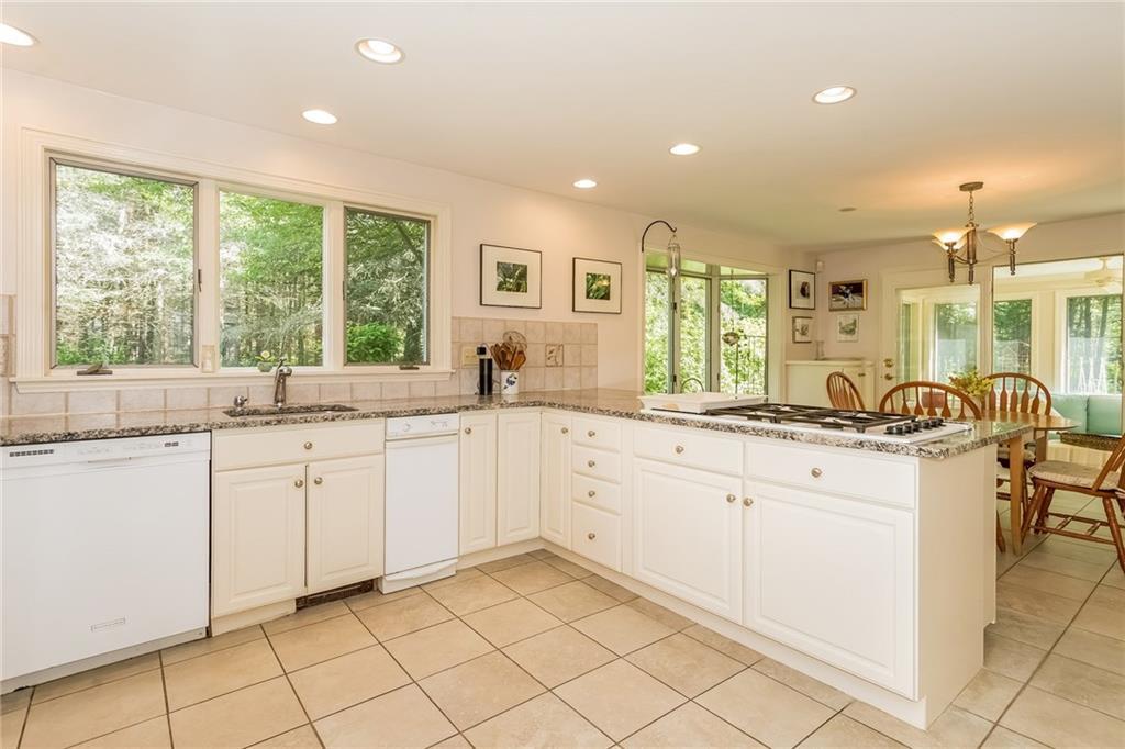 205 River Road Arundel, ME 04046 - Photo 10 of 27 Photo