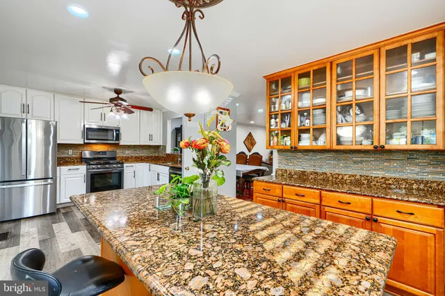 $515,000 | 18425 Honeylocust Circle, Gaithersburg, MD 20879