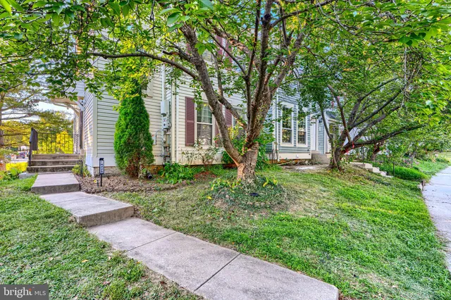 $515,000 | 18425 Honeylocust Circle, Gaithersburg, MD 20879