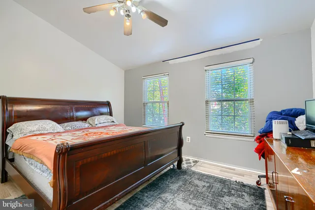 $515,000 | 18425 Honeylocust Circle, Gaithersburg, MD 20879