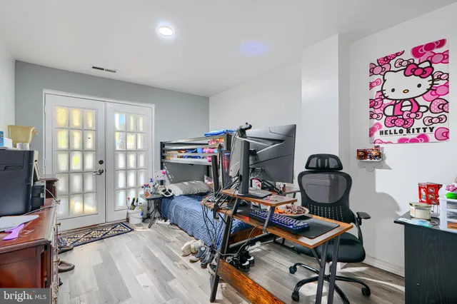 $515,000 | 18425 Honeylocust Circle, Gaithersburg, MD 20879