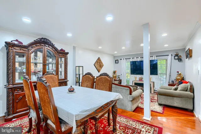 $515,000 | 18425 Honeylocust Circle, Gaithersburg, MD 20879