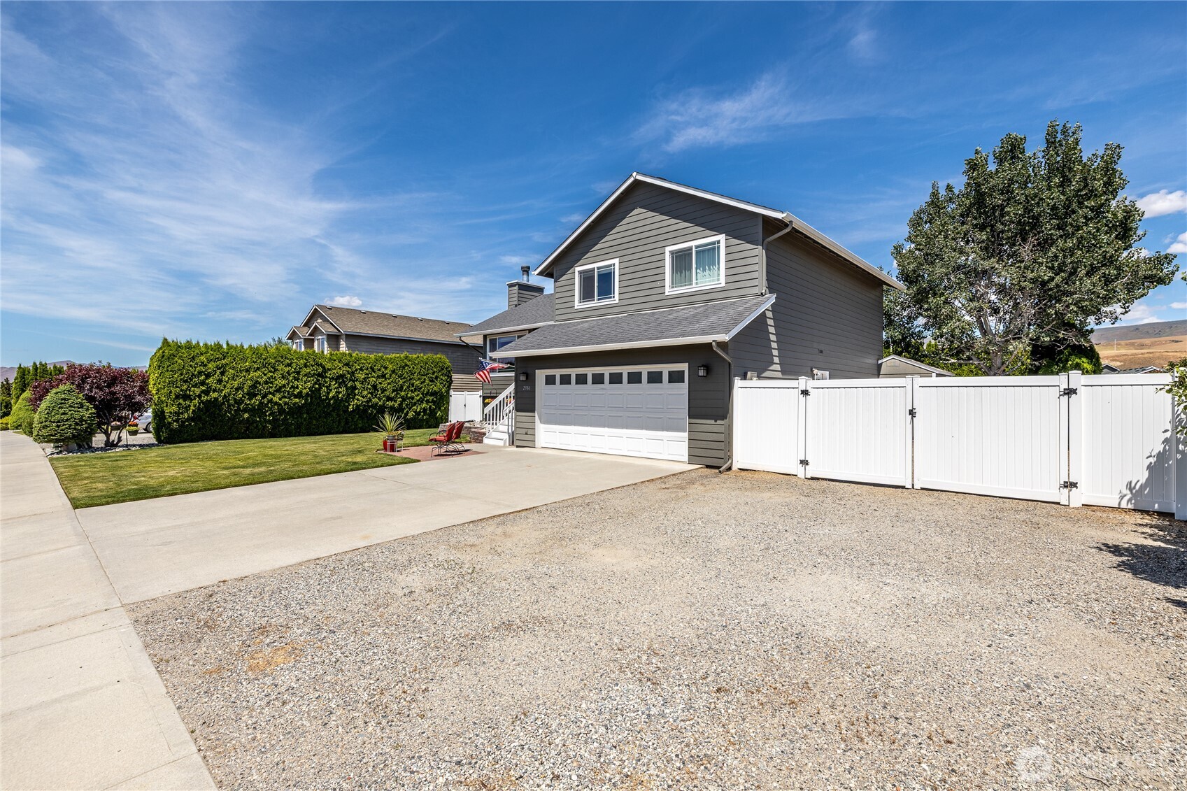 2386 Fancher Field Road East Wenatchee, WA 98802 - Photo 5 of 39