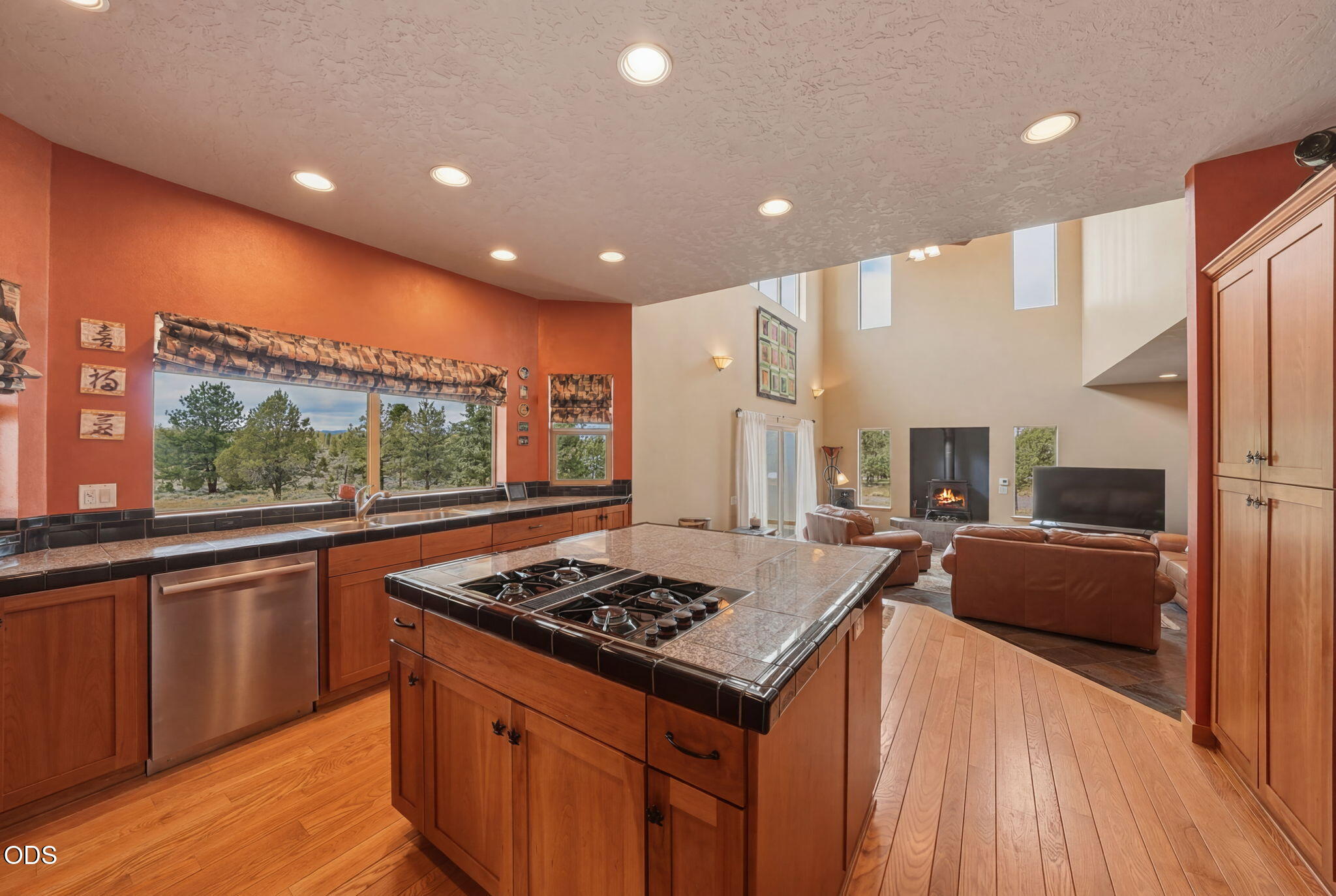 70275 Club Road Sisters, OR 97759 - Photo 14 of 61