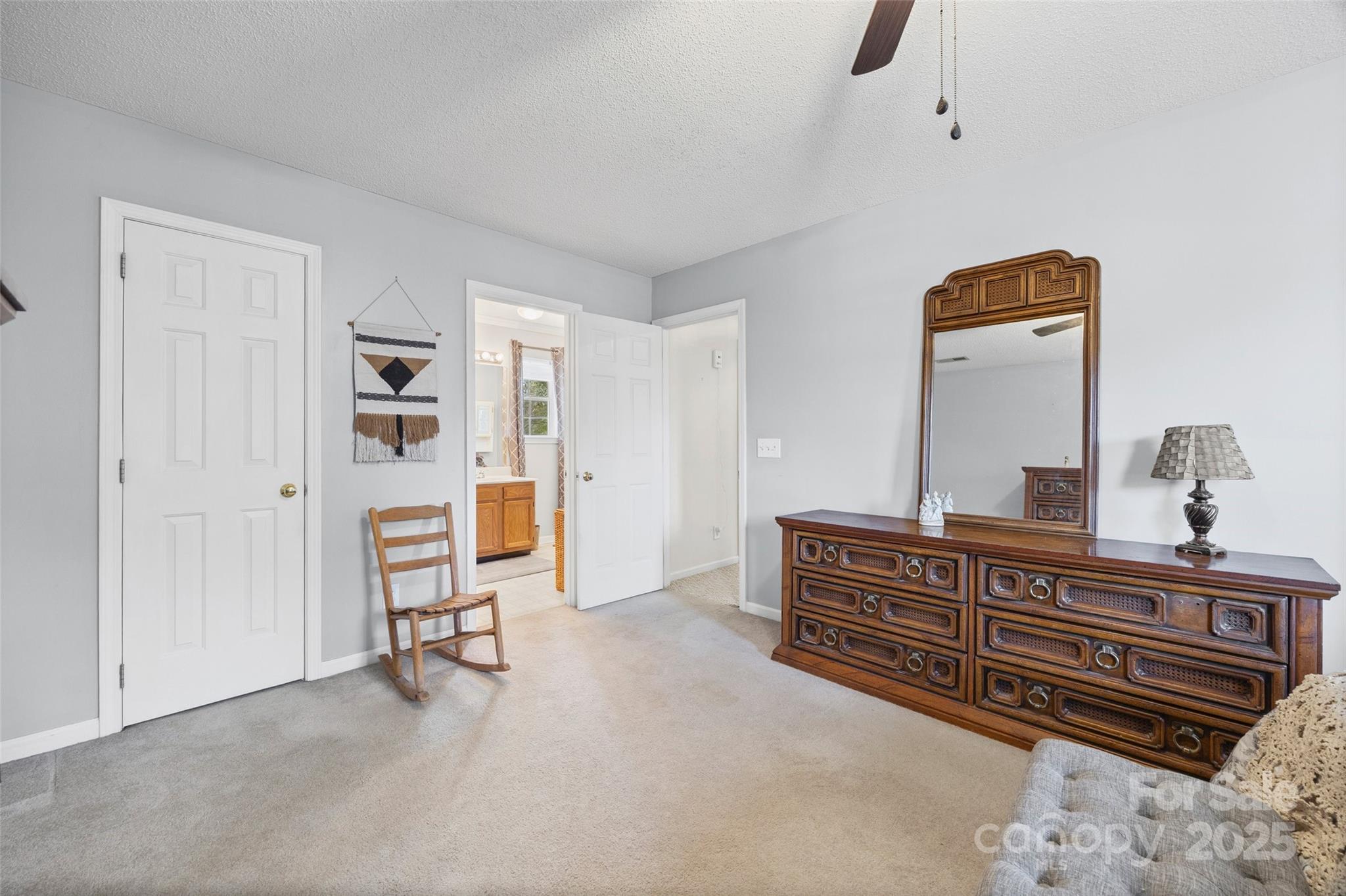 1337 Windsor Ridge Drive Rock Hill, SC 29732 - Photo 16 of 25 a living room with furniture