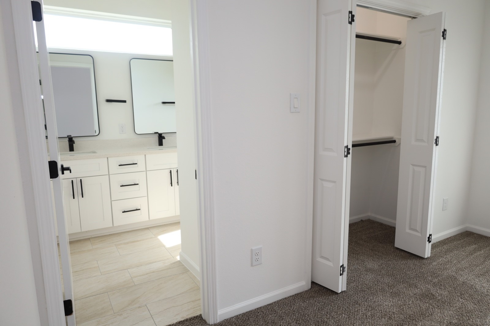 6614 Foster Street Houston, TX 77021 - Photo 12 of 15 a view of bathroom