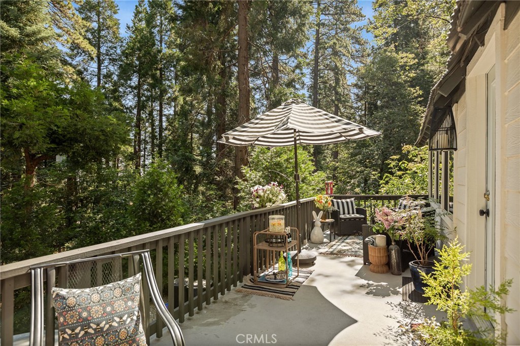 660 Spring Drive Crestline, CA 92322 - Photo 19 of 36