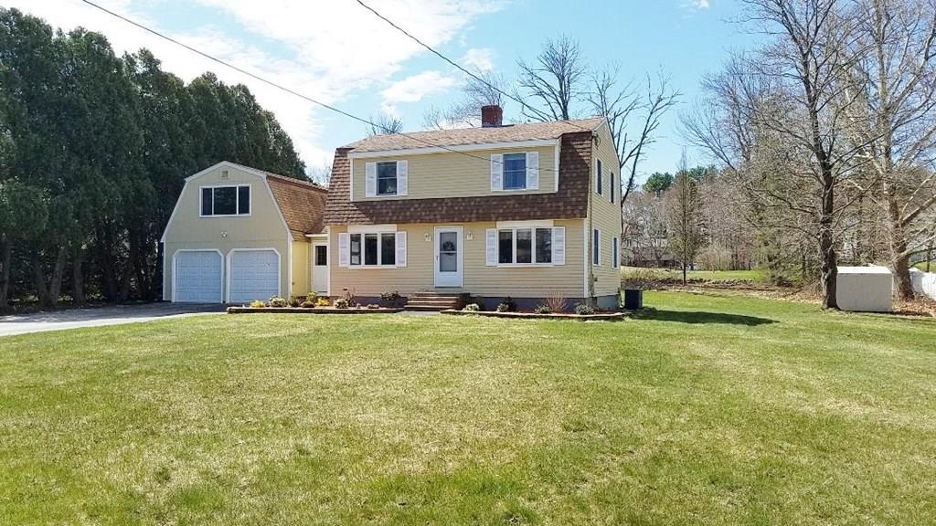6 Birch Meadow Road Merrimac, MA 01860 - Photo 2 of 25 Gallery Image 2