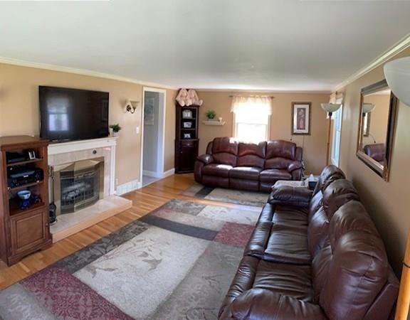 6 Birch Meadow Road Merrimac, MA 01860 - Photo 9 of 25 Gallery Image 9