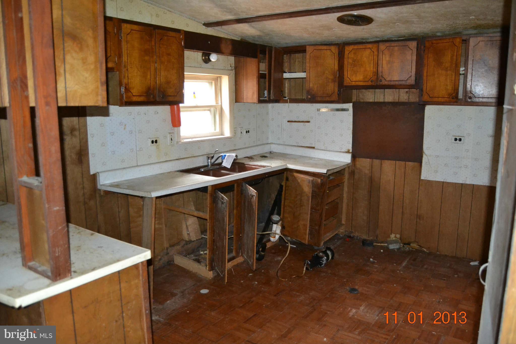 675 Tacketts Mill Road Stafford, VA 22556 - Photo 8 of 19 Kitchen
