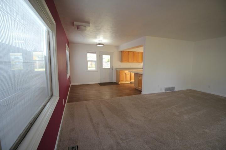 1504 South University Road Spokane Valley, WA 99206 - Photo 12 of 35