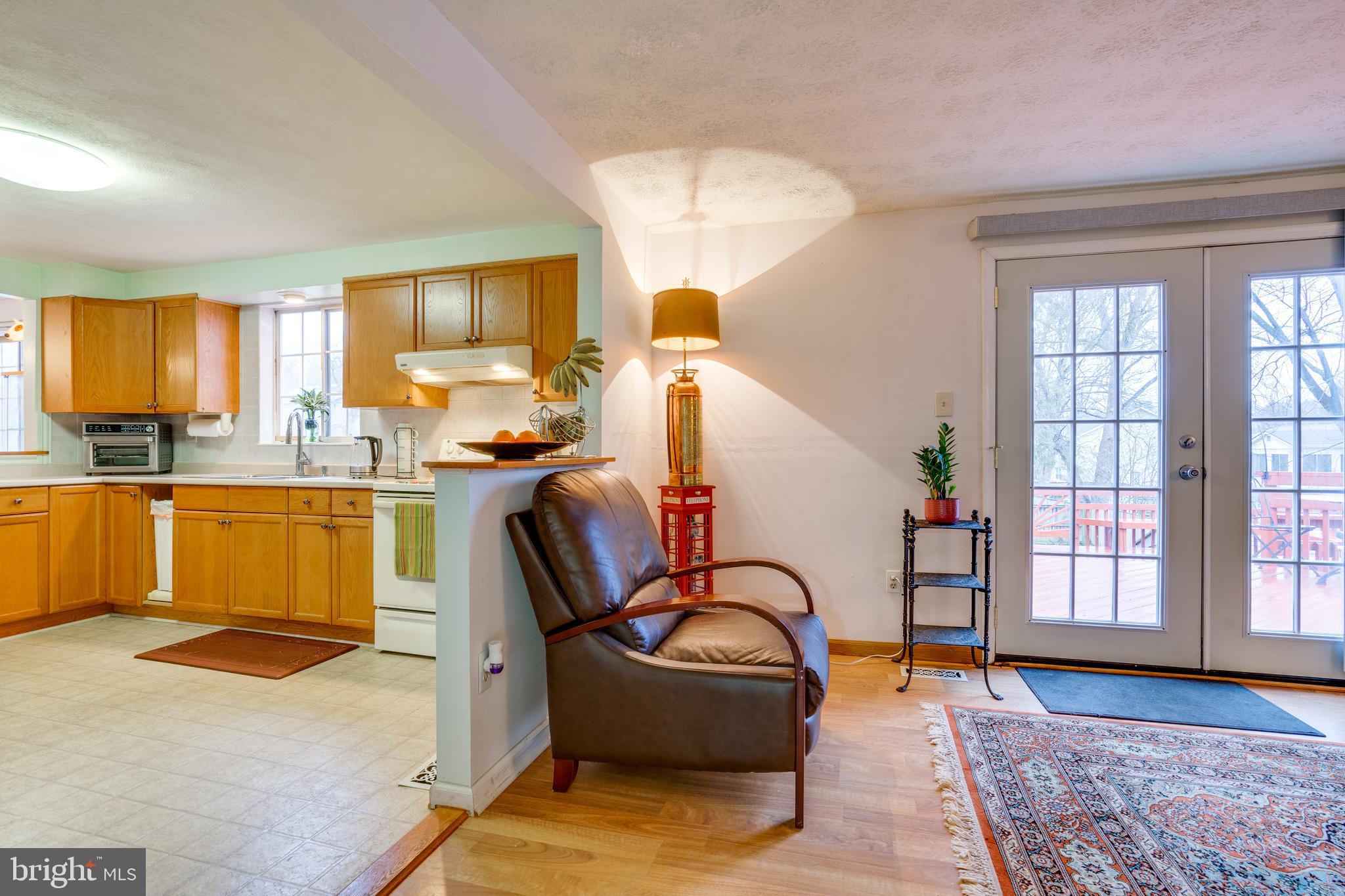 2851 Edgelea Road Vienna, VA 22181 - Photo 20 of 70