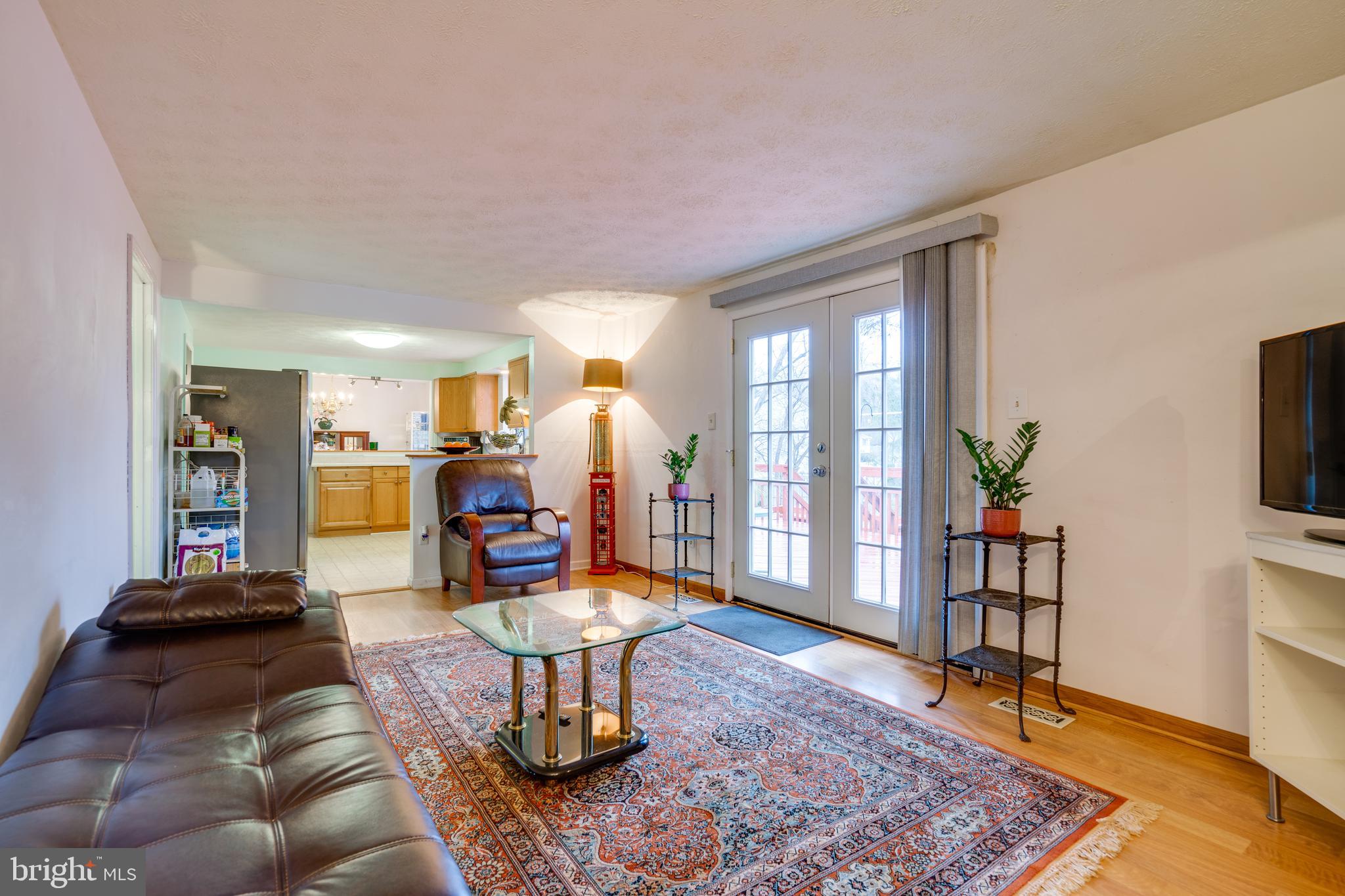 2851 Edgelea Road Vienna, VA 22181 - Photo 21 of 70