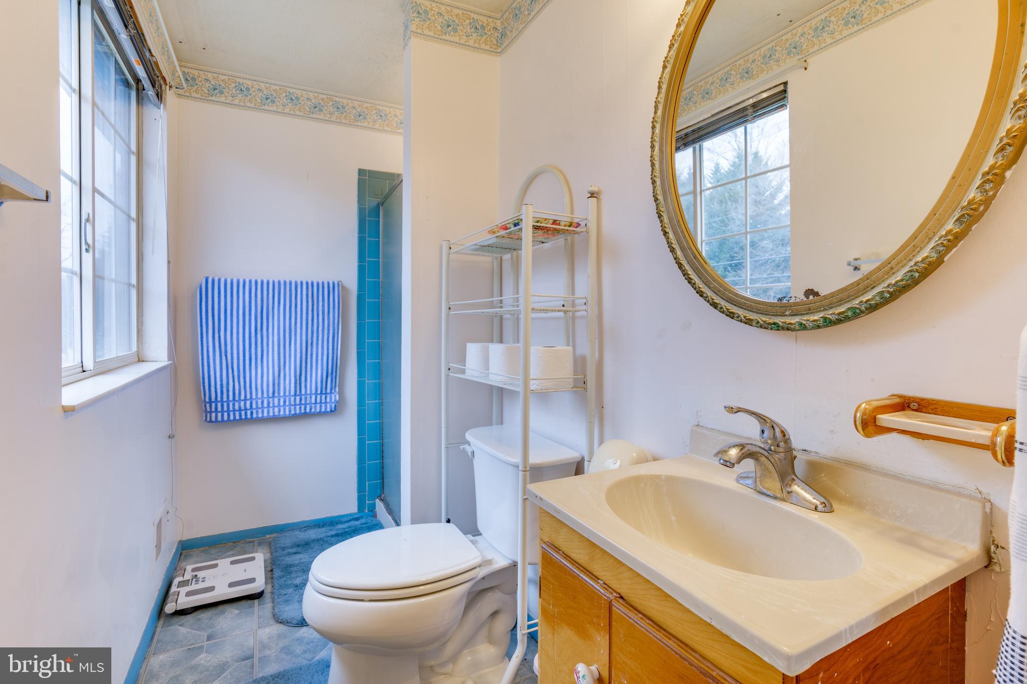 2851 Edgelea Road Vienna, VA 22181 - Photo 36 of 70