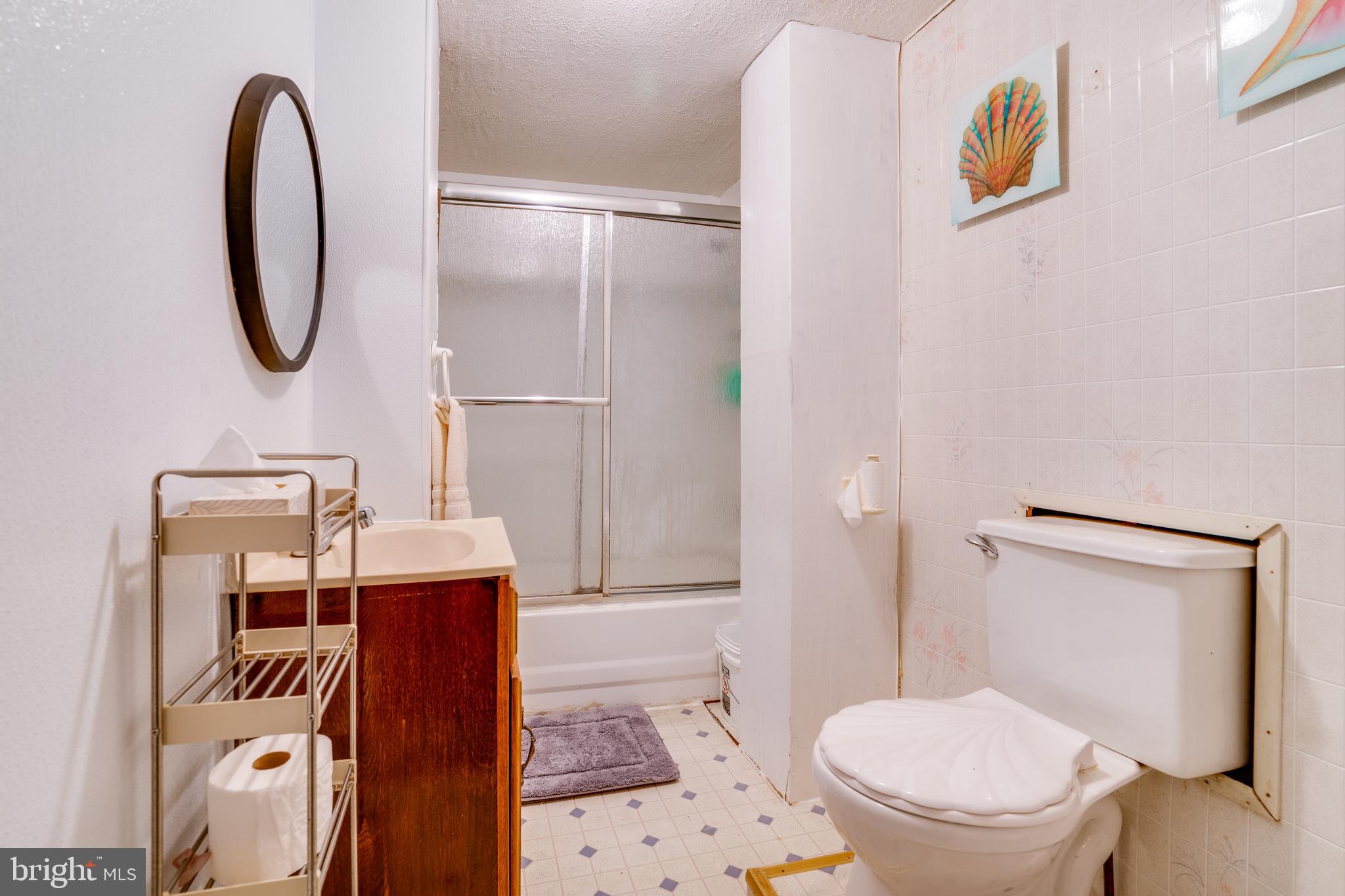 2851 Edgelea Road Vienna, VA 22181 - Photo 49 of 70