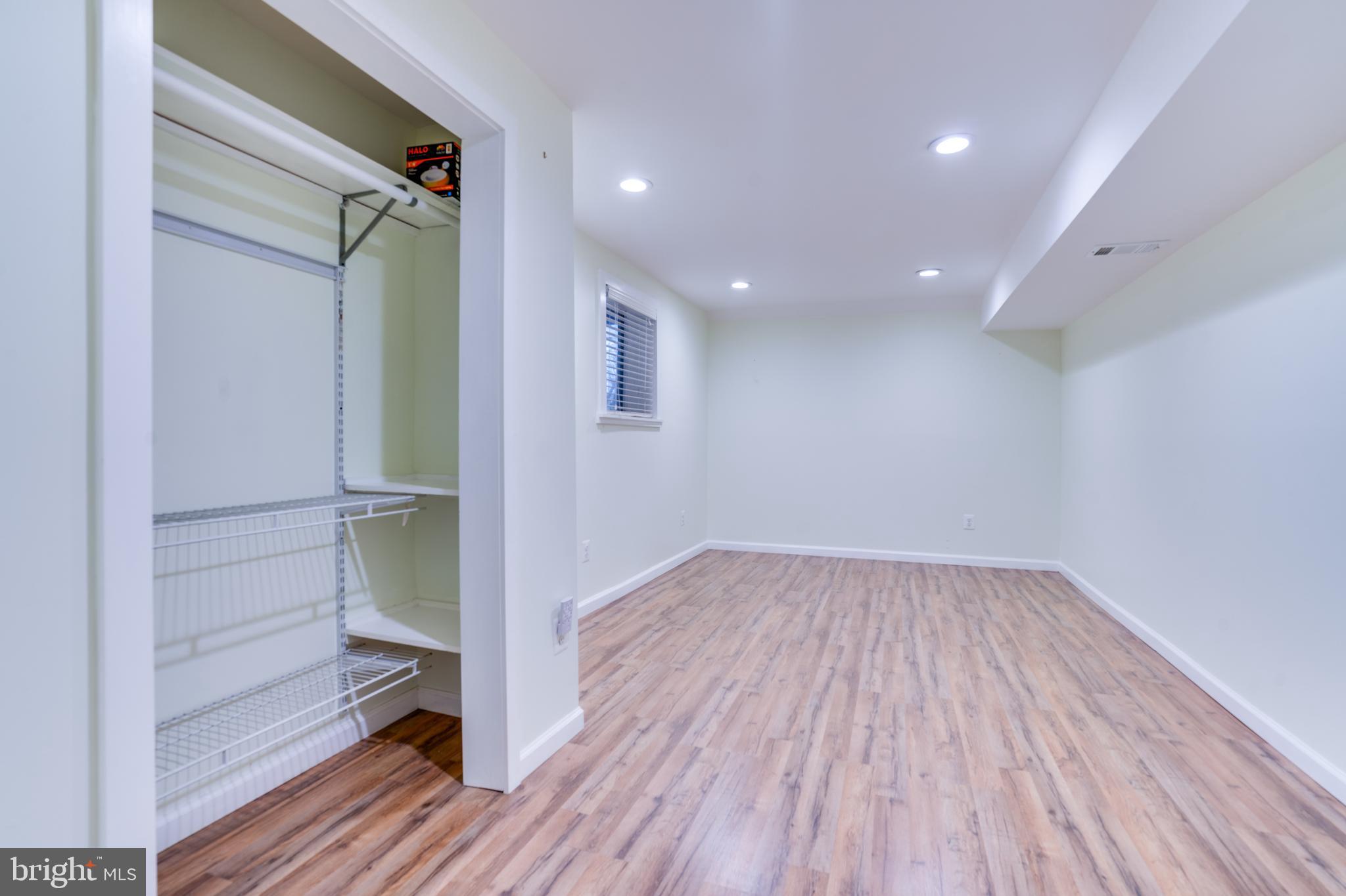 2851 Edgelea Road Vienna, VA 22181 - Photo 50 of 70