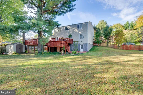 $890,000 | 2851 Edgelea Road, Vienna, VA 22181